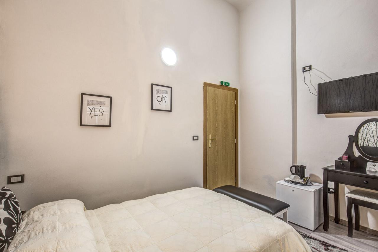 Gate Of Paradise Florence B&B ภายนอก รูปภาพ